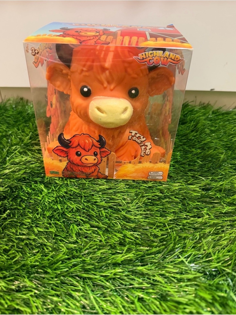 Jumbo Highland Cow Squishy!